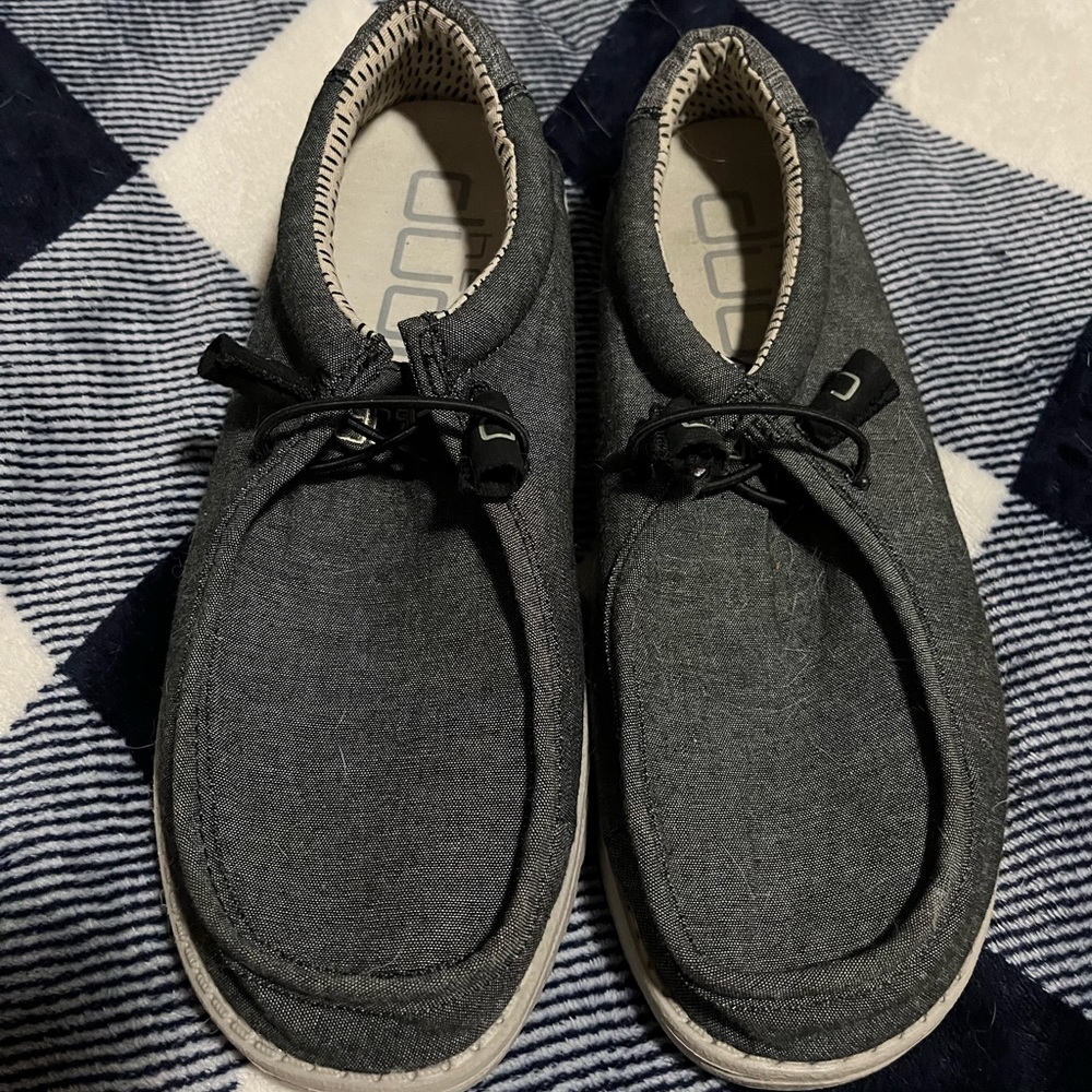 Brand New Hey Dudes Size 9